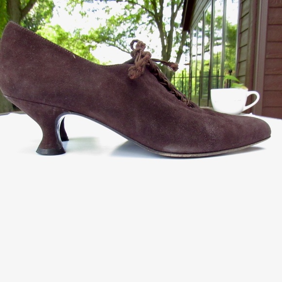 Barneys New York Dark Brown Suede Lace Top Almond Toe Shoes 39 / US 8.5 - Picture 15 of 16